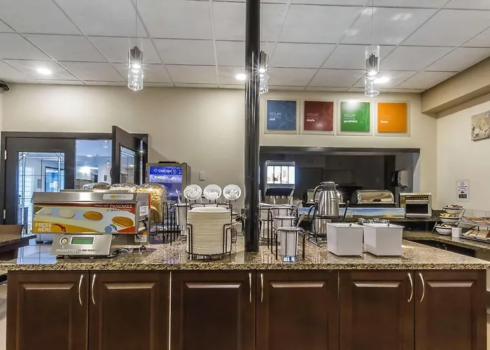Comfort Inn & Suites